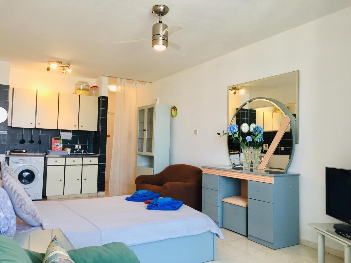 파포스 Sunset Seaview Studio 아파트 외부 사진