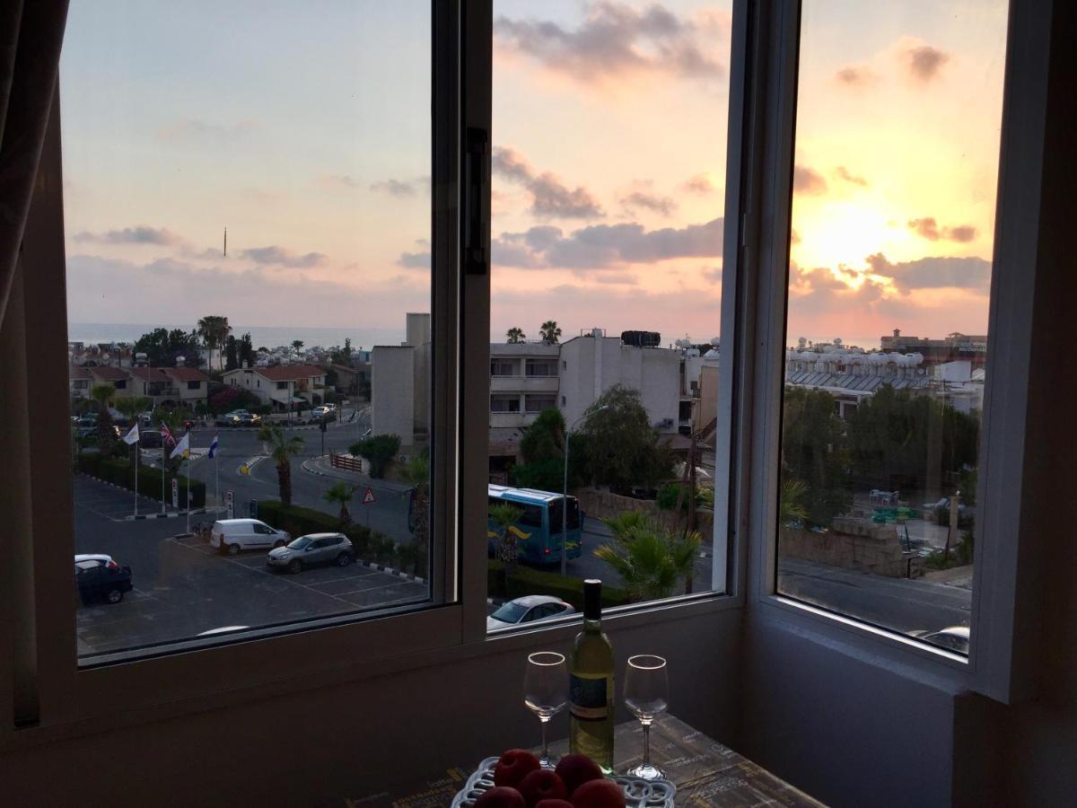 파포스 Sunset Seaview Studio 아파트 외부 사진